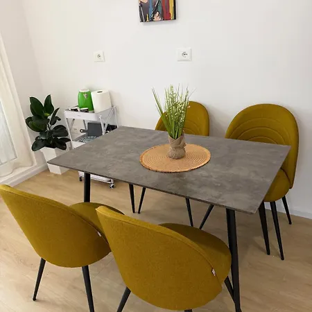 Hello Sunshine Appartement Tirana
